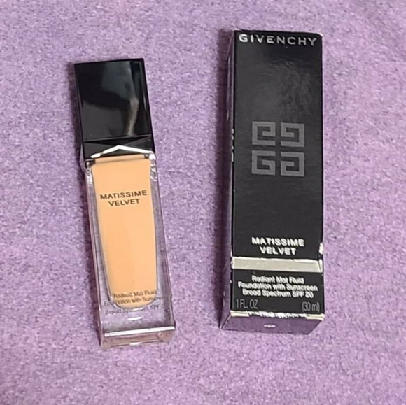 Matissime Velvet Radiant Mat Fluid Foundation SPF - Picture 3 of 4